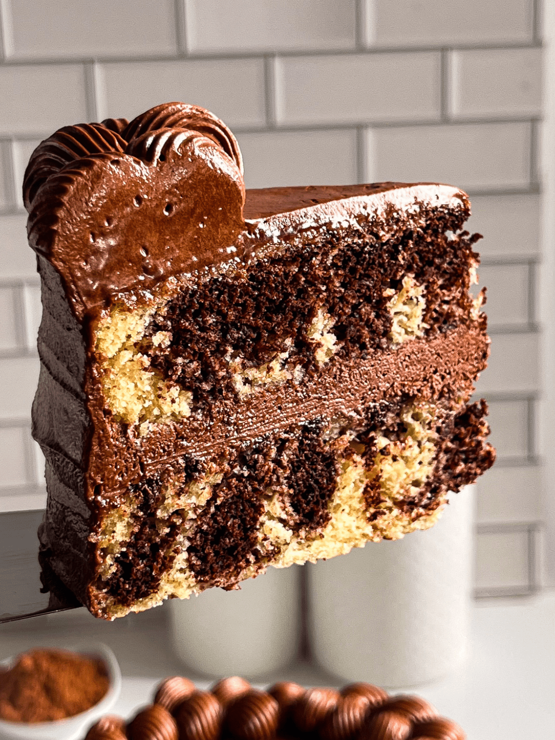 how to make the best Chocolate and Vanilla Marble Cake without eggs