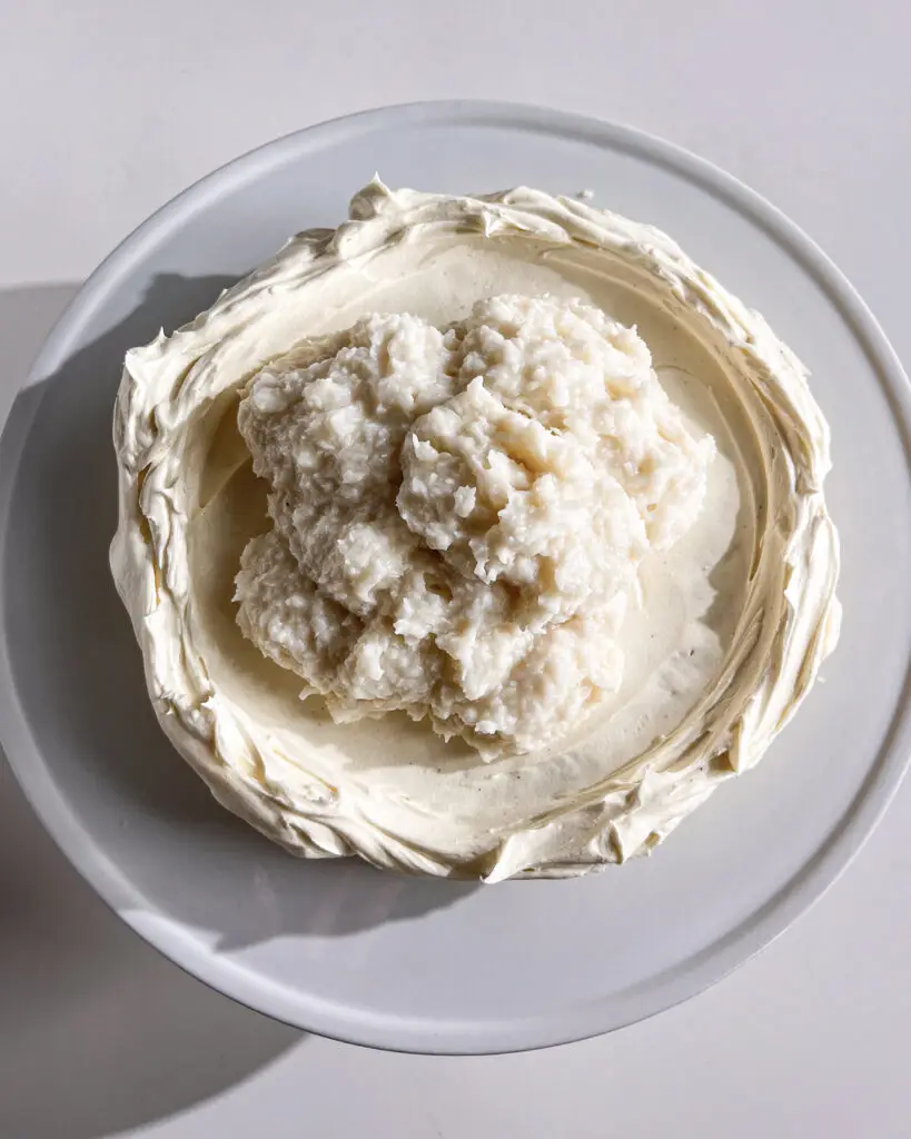 how to make white chocolate cake with coconut eggless