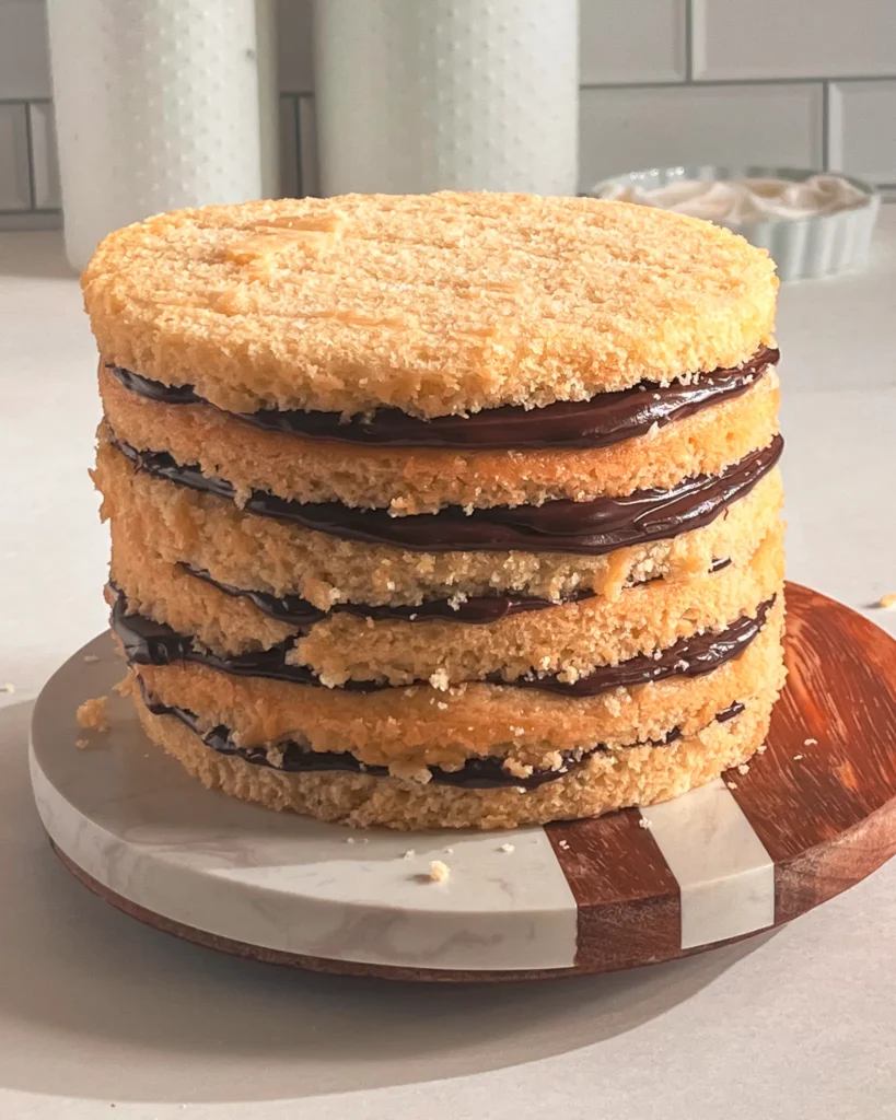 8 stacking 12-layer eggless cake
