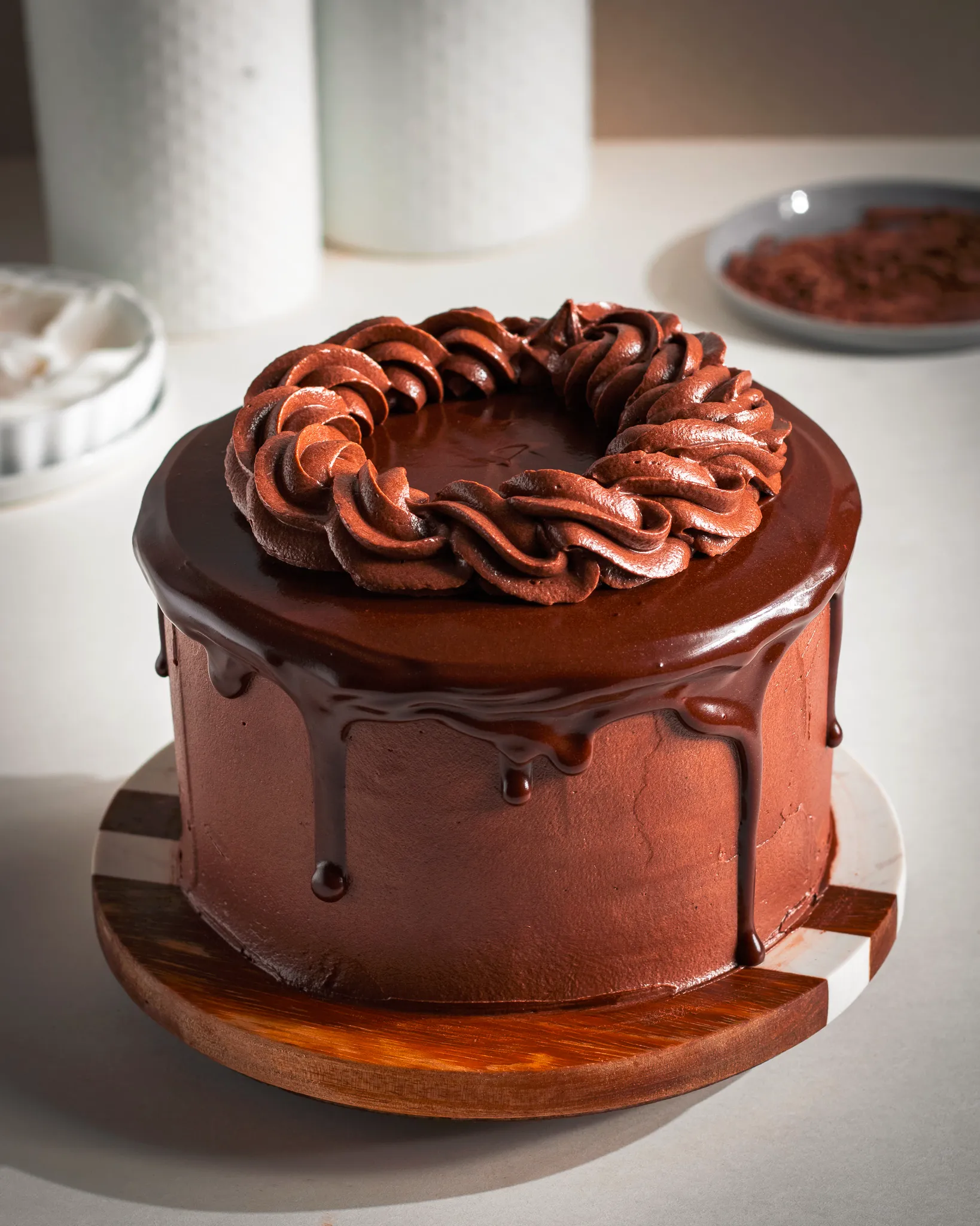 how to make eggless vanilla fudge cake recipe