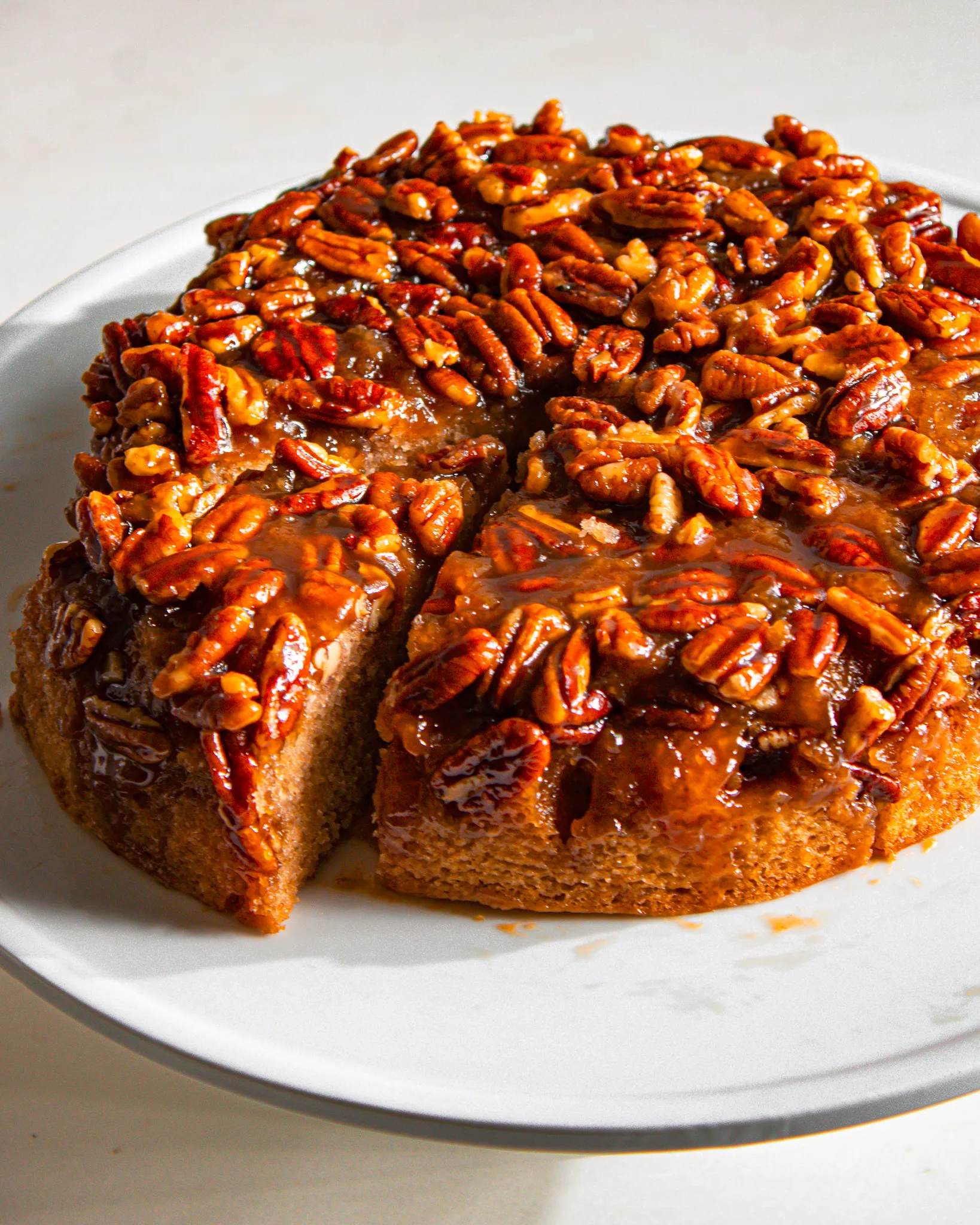 simple eggless pecan upside down cake for festive season